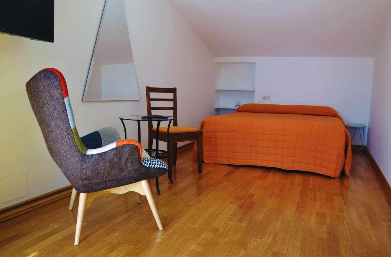 Bed and Breakfast Beb Cornelia Атри Экстерьер фото